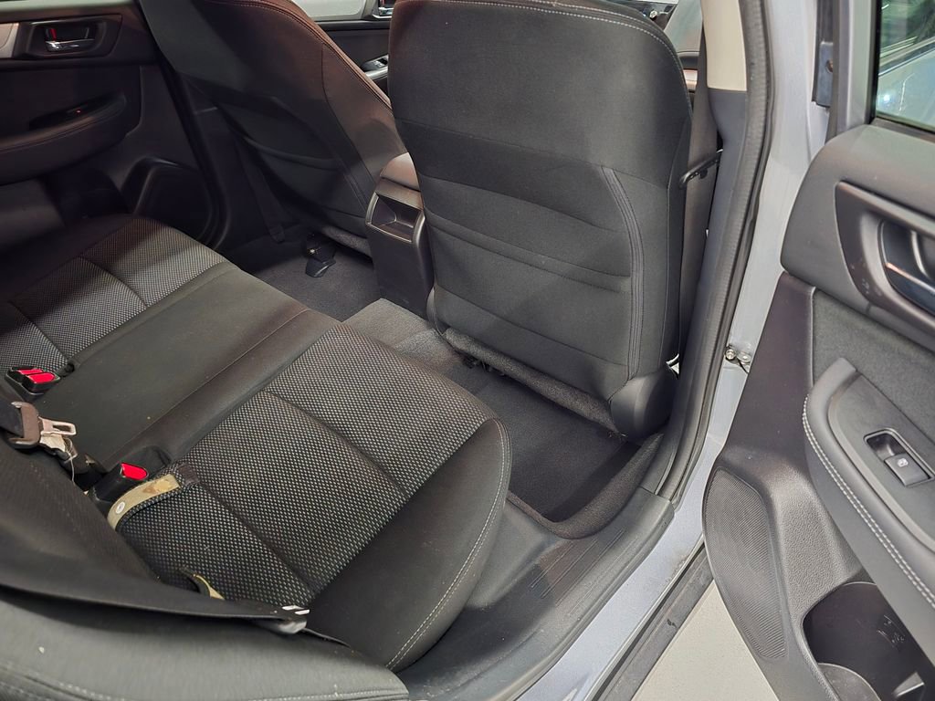 Used 2017 Subaru Outback 2.5i Premium image 30