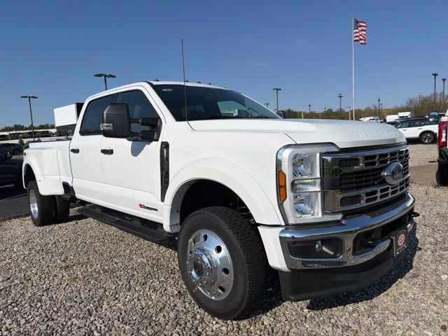 New 2026 Ford F450 XLT w/ FX4 Off-Road Package AWD/4WD image 1