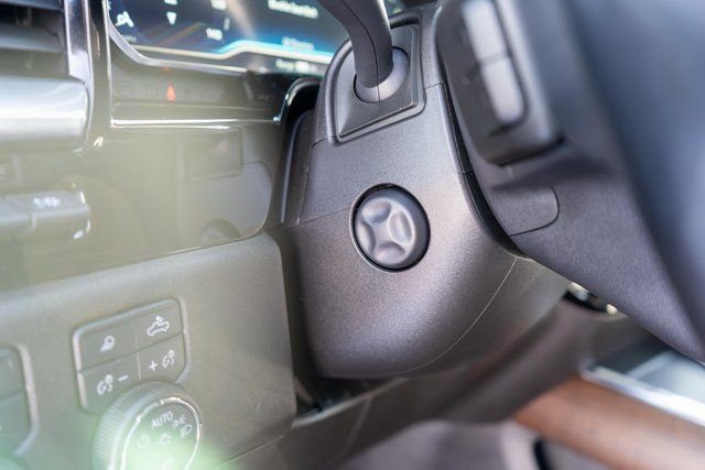 Used 2022 Chevrolet Silverado 1500 High Country w/ High Country Premium Package image 27