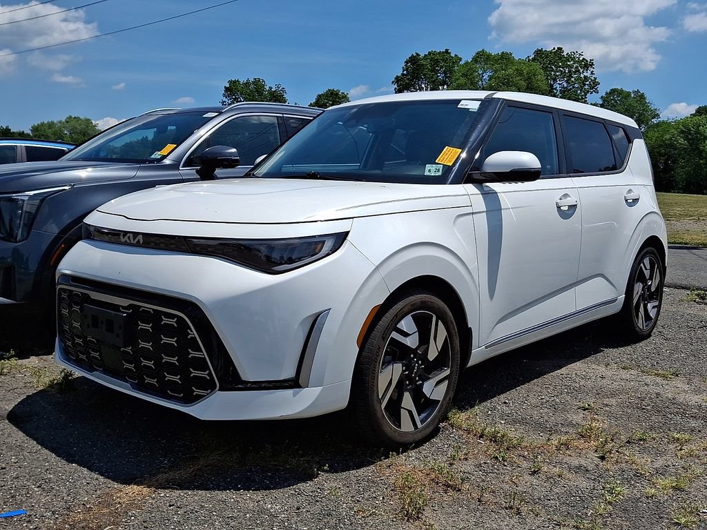 Certified 2023 Kia Soul GT-Line w/ GT-Line Technology Package FWD image 3