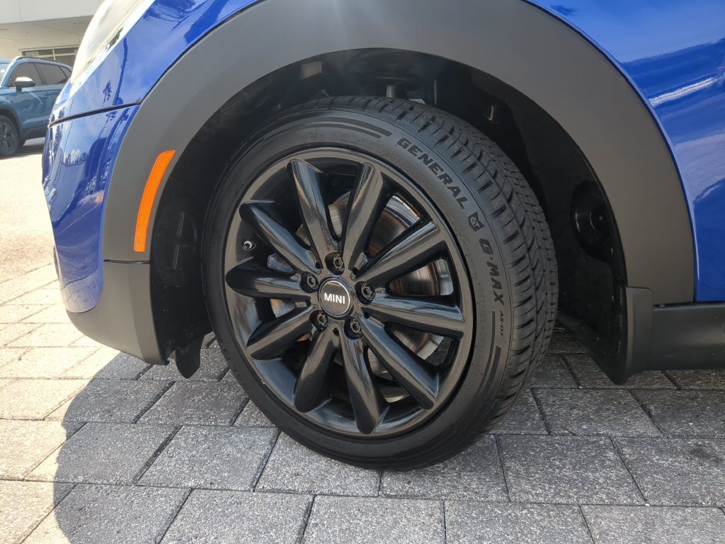 Used 2019 MINI Cooper S w/ Signature Upholstery Package FWD image 35