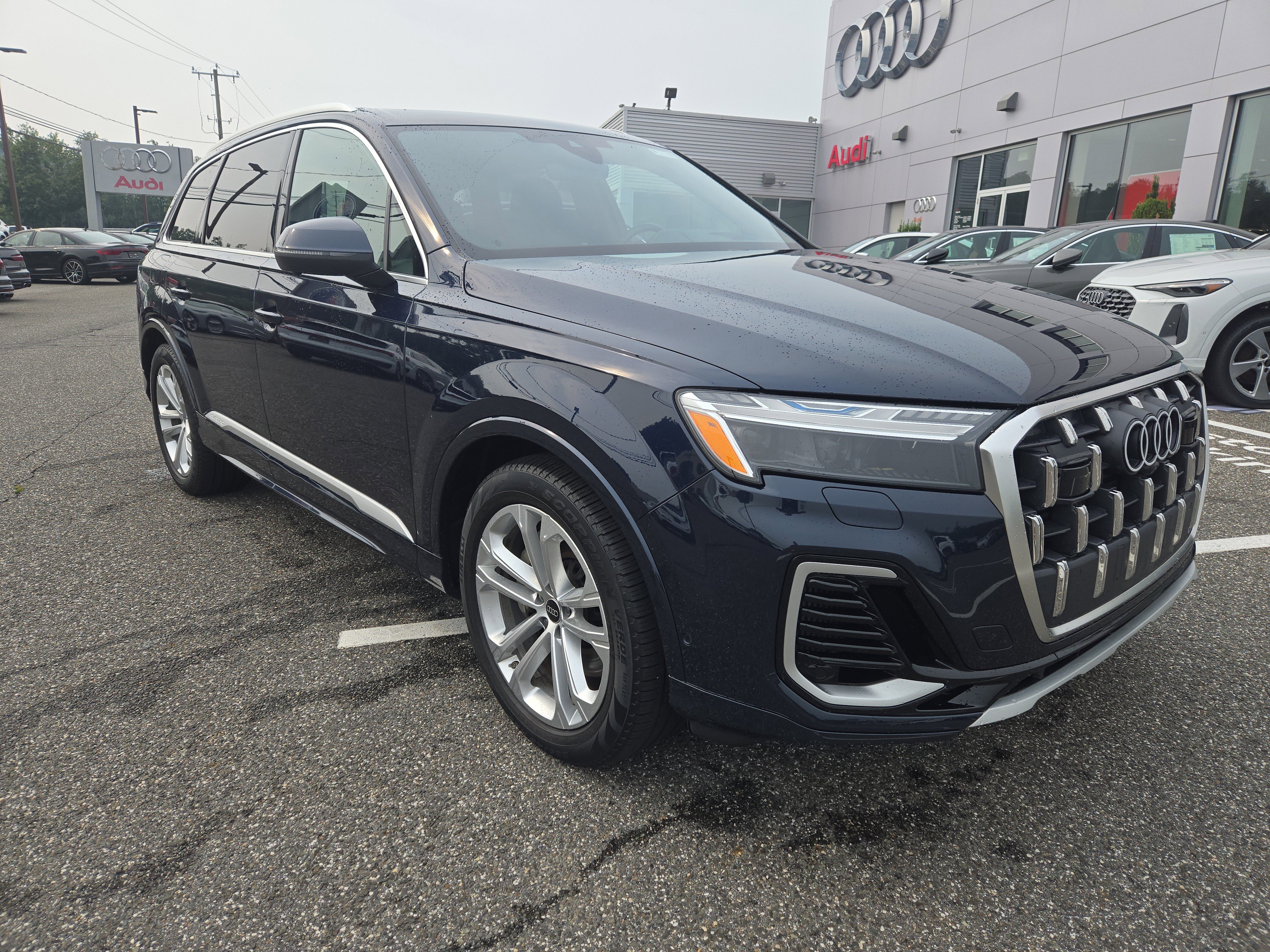 Certified 2025 Audi Q7 3.0T Prestige w/ Prestige Package image 4