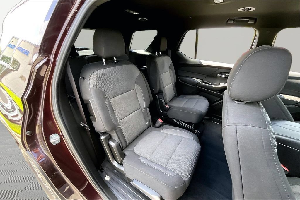 Used 2023 Chevrolet Traverse LT AWD/4WD image 20