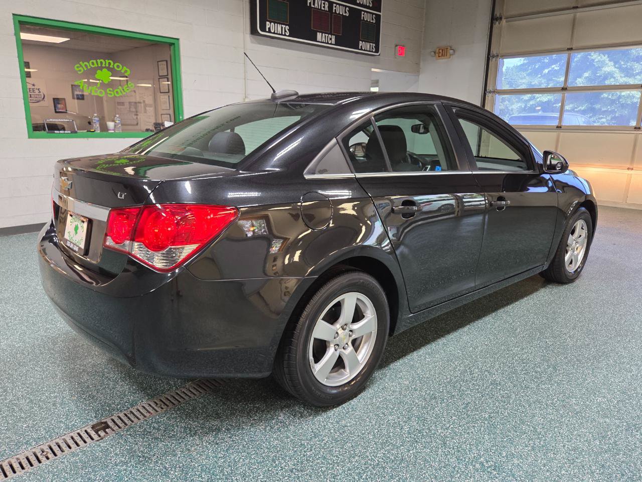 Used 2015 Chevrolet Cruze LT FWD image 6