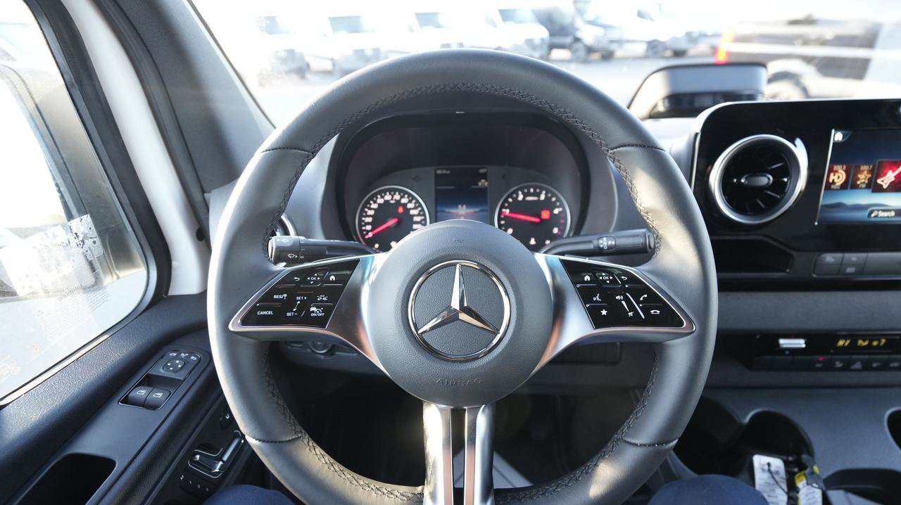 New 2025 Mercedes-Benz Sprinter 2500 image 12