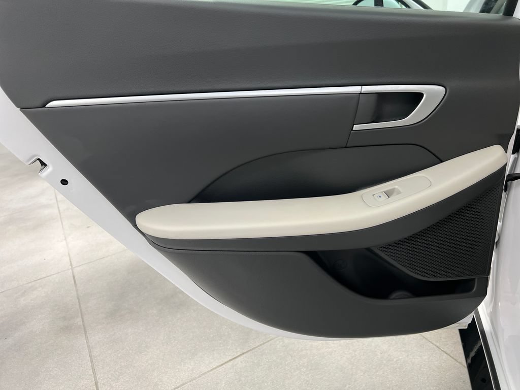 Used 2025 Hyundai Sonata SEL FWD image 18