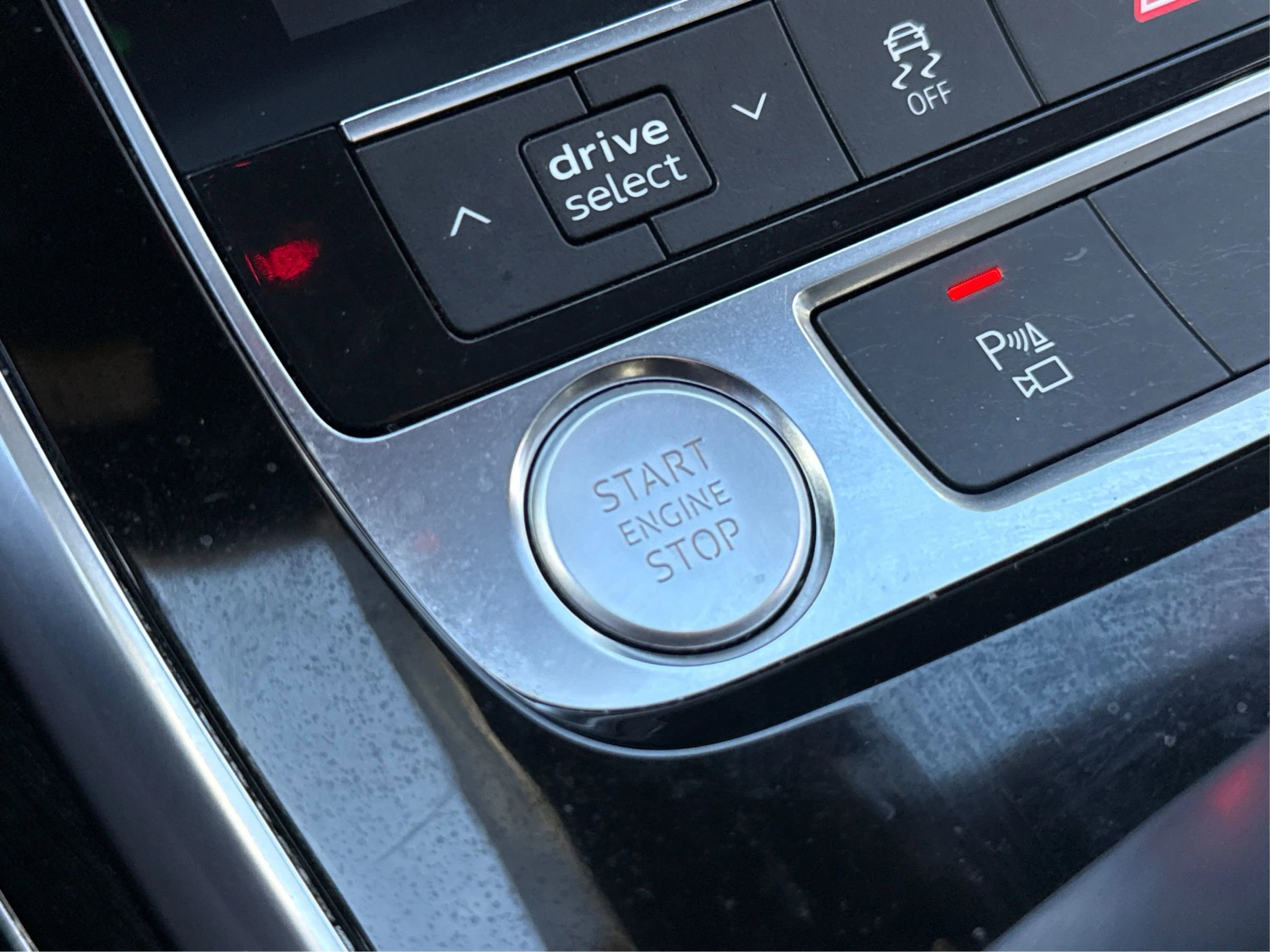 Used 2019 Audi Q8 Premium Plus image 34