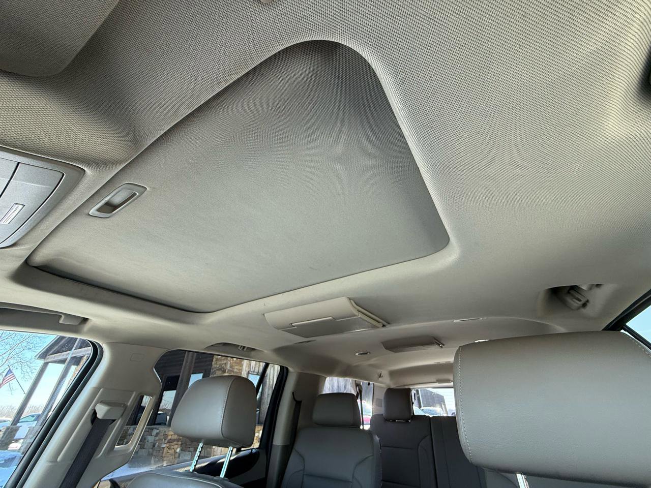 Used 2019 Chevrolet Suburban Premier image 38