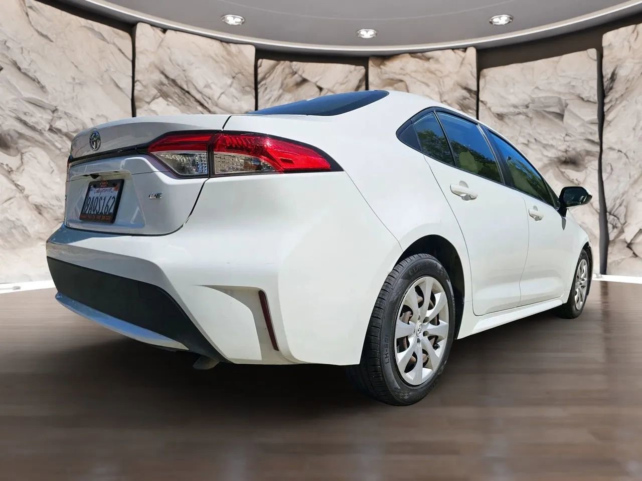 Used 2021 Toyota Corolla LE image 11