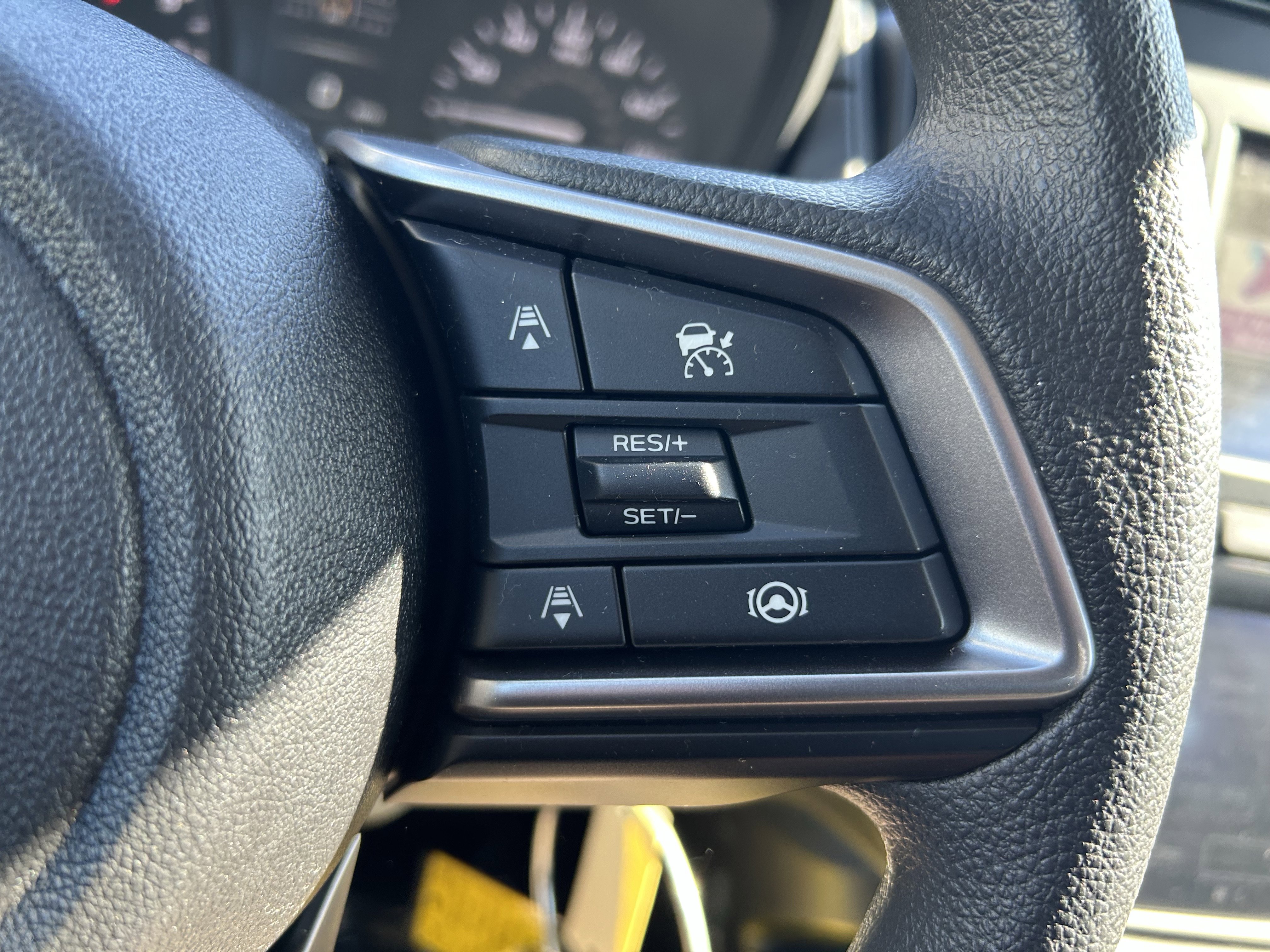 Certified 2025 Subaru Impreza 2.0i image 15