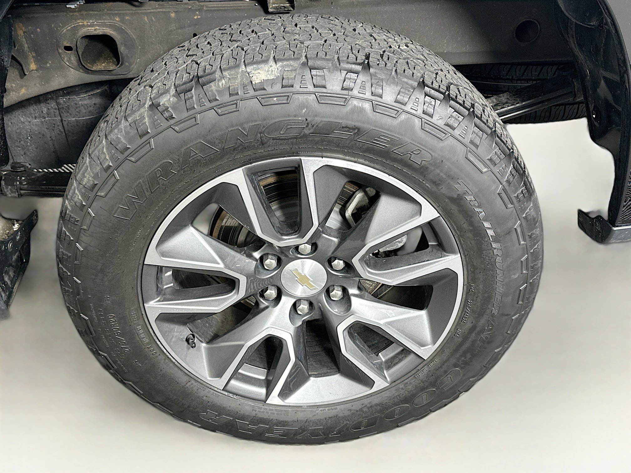 Used 2024 Chevrolet Silverado 1500 LT image 11