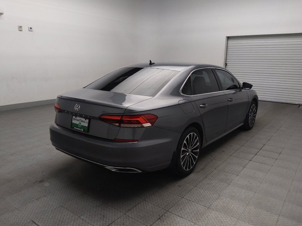 Used 2022 Volkswagen Passat 2.0T FWD image 9