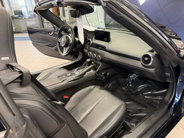 Certified 2025 MAZDA MX-5 Miata RF Grand Touring RWD image 18