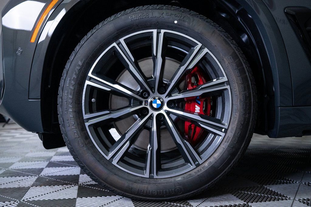 New 2026 BMW X5 M60i image 7