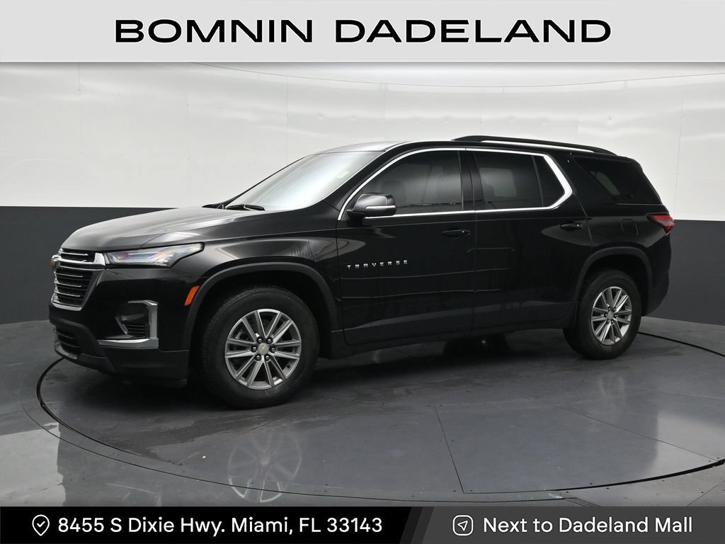 Used 2023 Chevrolet Traverse LT FWD image 1