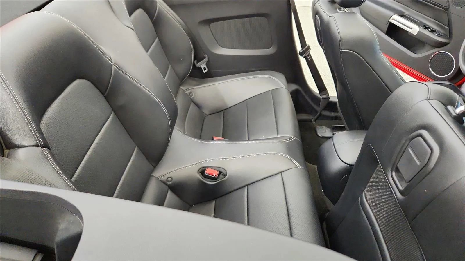 Used 2016 Ford Mustang GT Premium image 37