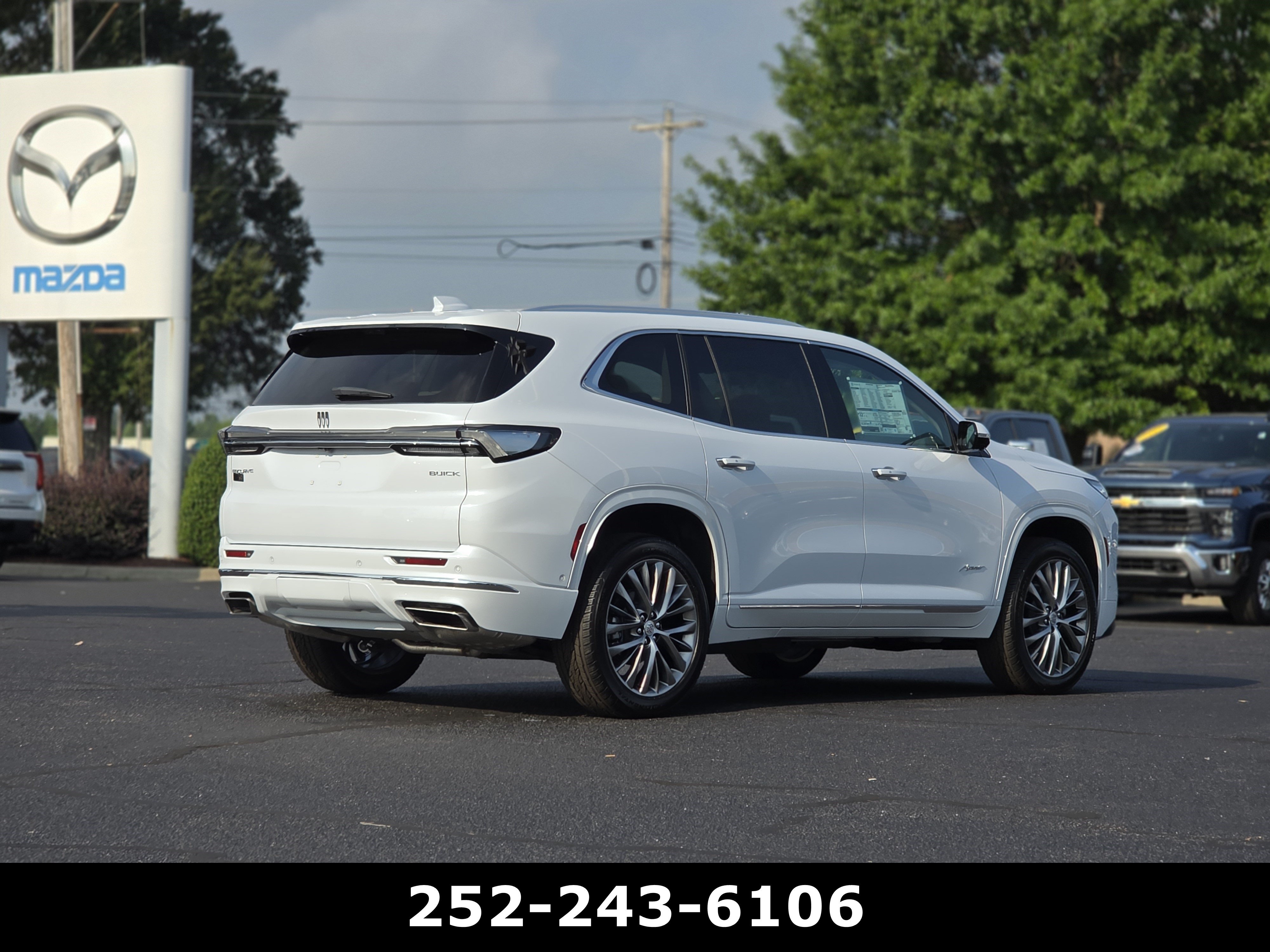 Used 2026 Buick Enclave Avenir w/ Super Cruise Package FWD image 7