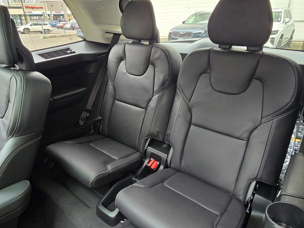 New 2026 Volvo XC90 T8 Ultra w/ Protection Package image 19