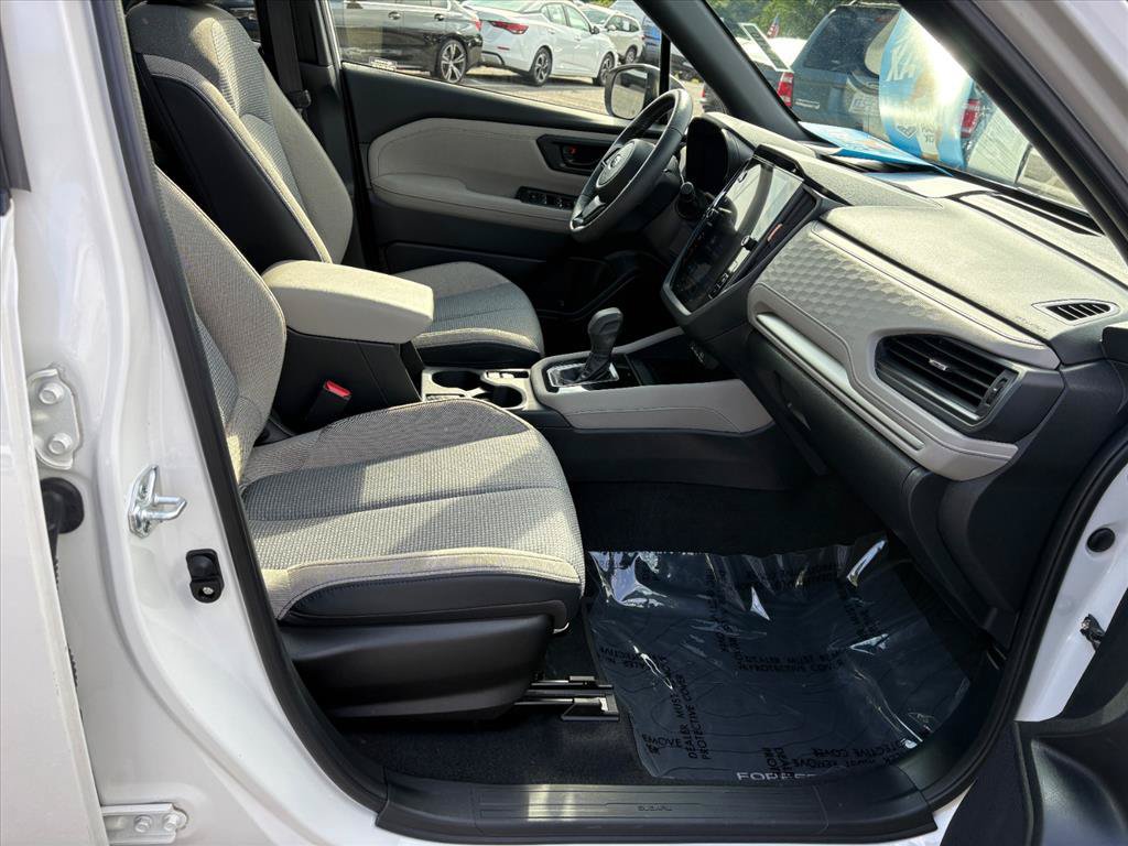 Used 2025 Subaru Forester Premium AWD/4WD image 19
