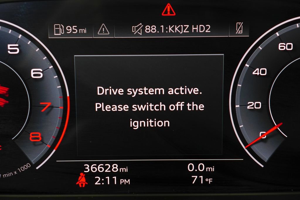 Used 2023 Audi Q5 2.0T Premium Plus w/ Premium Plus Package AWD/4WD image 32