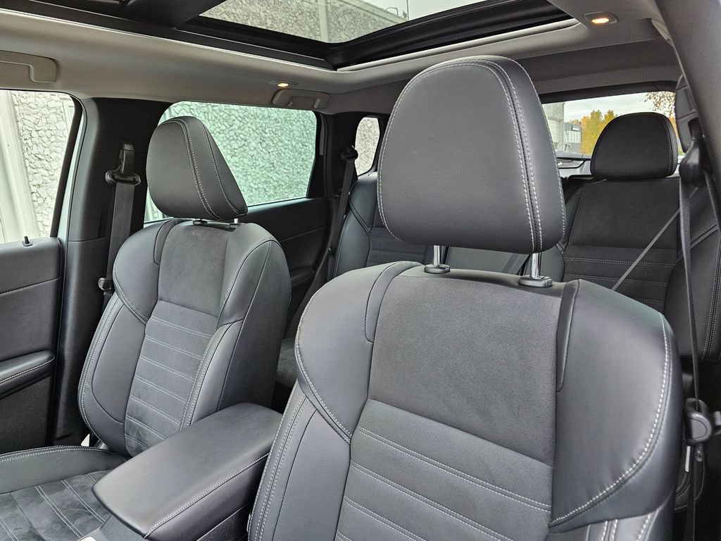 Used 2023 Mitsubishi Outlander SE image 17