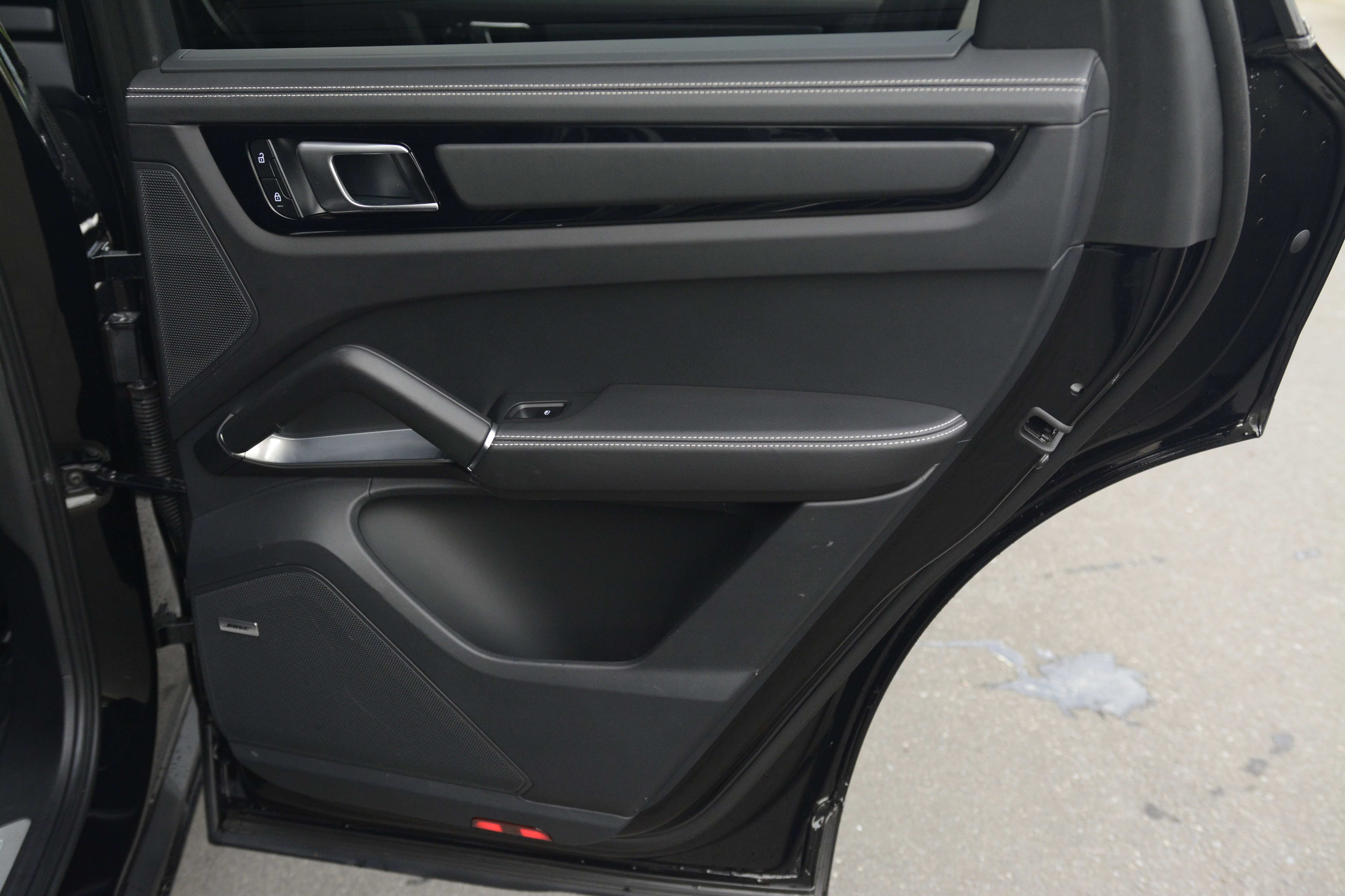 Certified 2023 Porsche Cayenne Turbo image 29