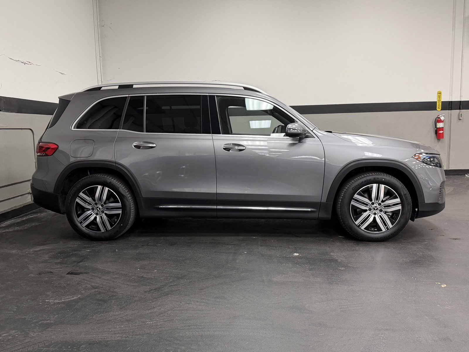 Certified 2023 Mercedes-Benz EQB 300 4MATIC image 5