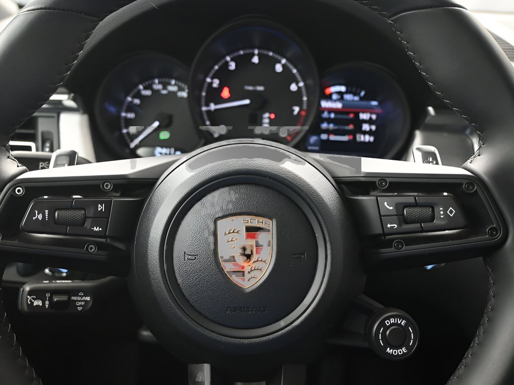 Certified 2026 Porsche Macan AWD/4WD image 21