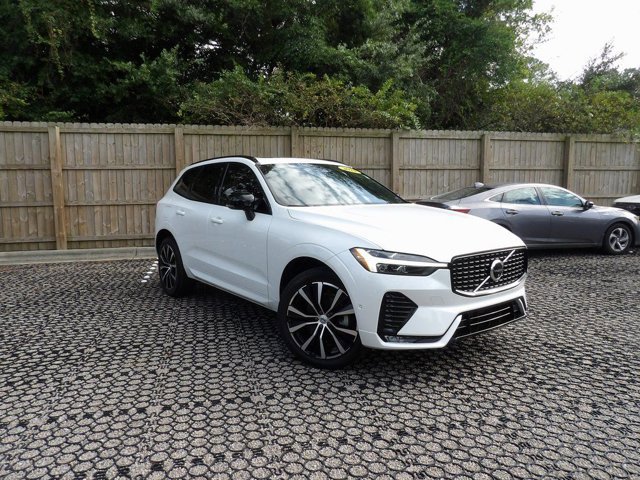 Certified 2024 Volvo XC60 B5 Plus w/ Protection Package Premier video 1