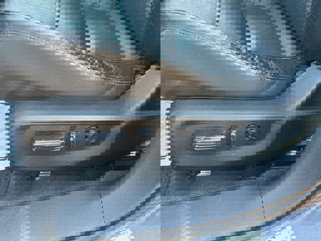 Used 2018 Honda Accord Touring image 14