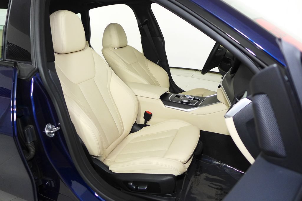 Used 2023 BMW i4 eDrive35 w/ Premium Package RWD image 19
