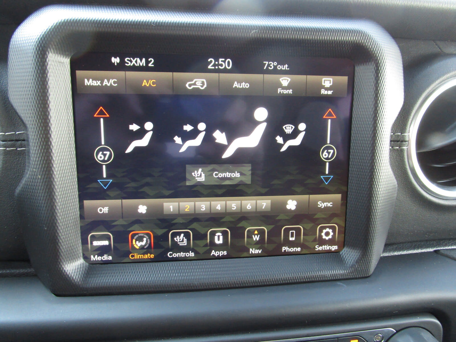 Used 2021 Jeep Wrangler Unlimited Sahara w/ Cold Weather Group image 33