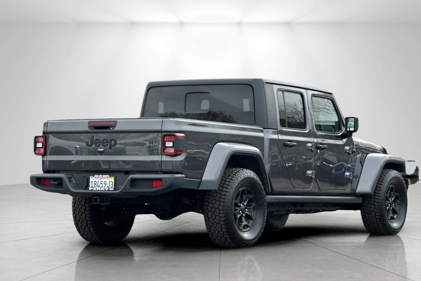 Used 2021 Jeep Gladiator Willys image 3