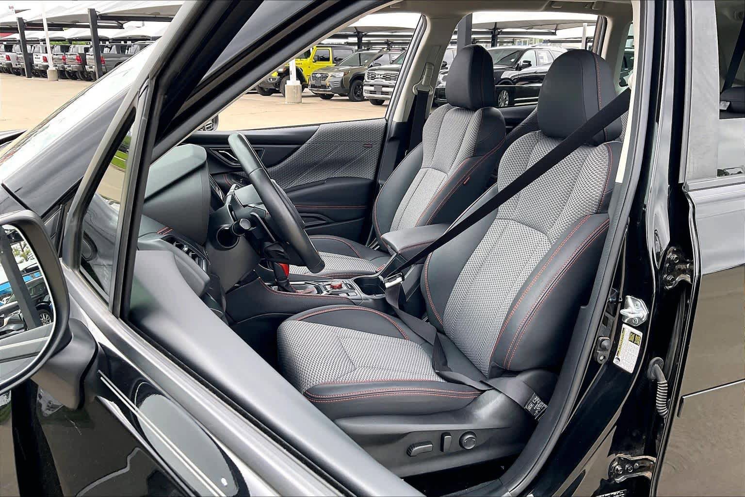 Used 2021 Lexus IS 350 F Sport w/ Dynamic Handling Package image 8