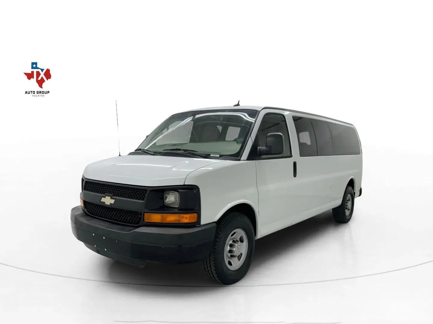 Used 2013 Chevrolet Express 3500 LS image 4