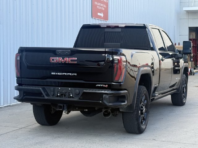 Used 2024 GMC Sierra 2500 AT4 w/ AT4 Premium Plus Package AWD/4WD image 4