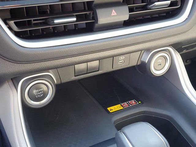 Used 2024 Toyota Grand Highlander XLE image 27