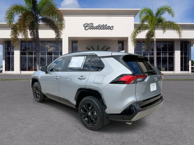 Used 2024 Toyota RAV4 SE image 11