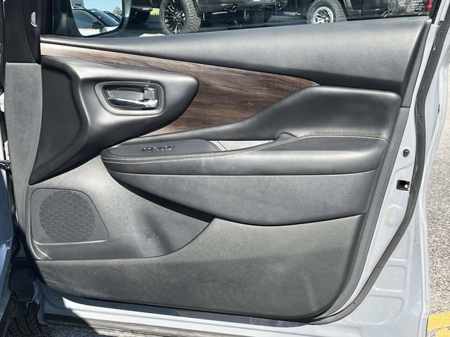 Used 2023 Nissan Murano Platinum w/ Cargo Package FWD image 27