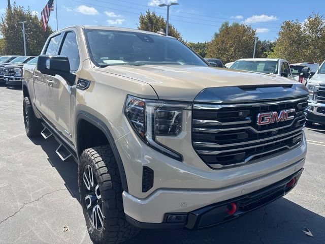 Used 2023 GMC Sierra 1500 AT4 w/ AT4 Premium Package AWD/4WD image 1