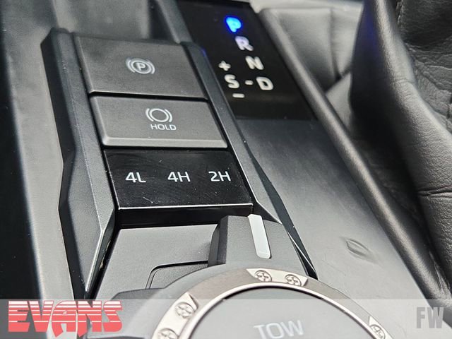 Used 2024 Toyota Tacoma SR5 AWD/4WD image 11