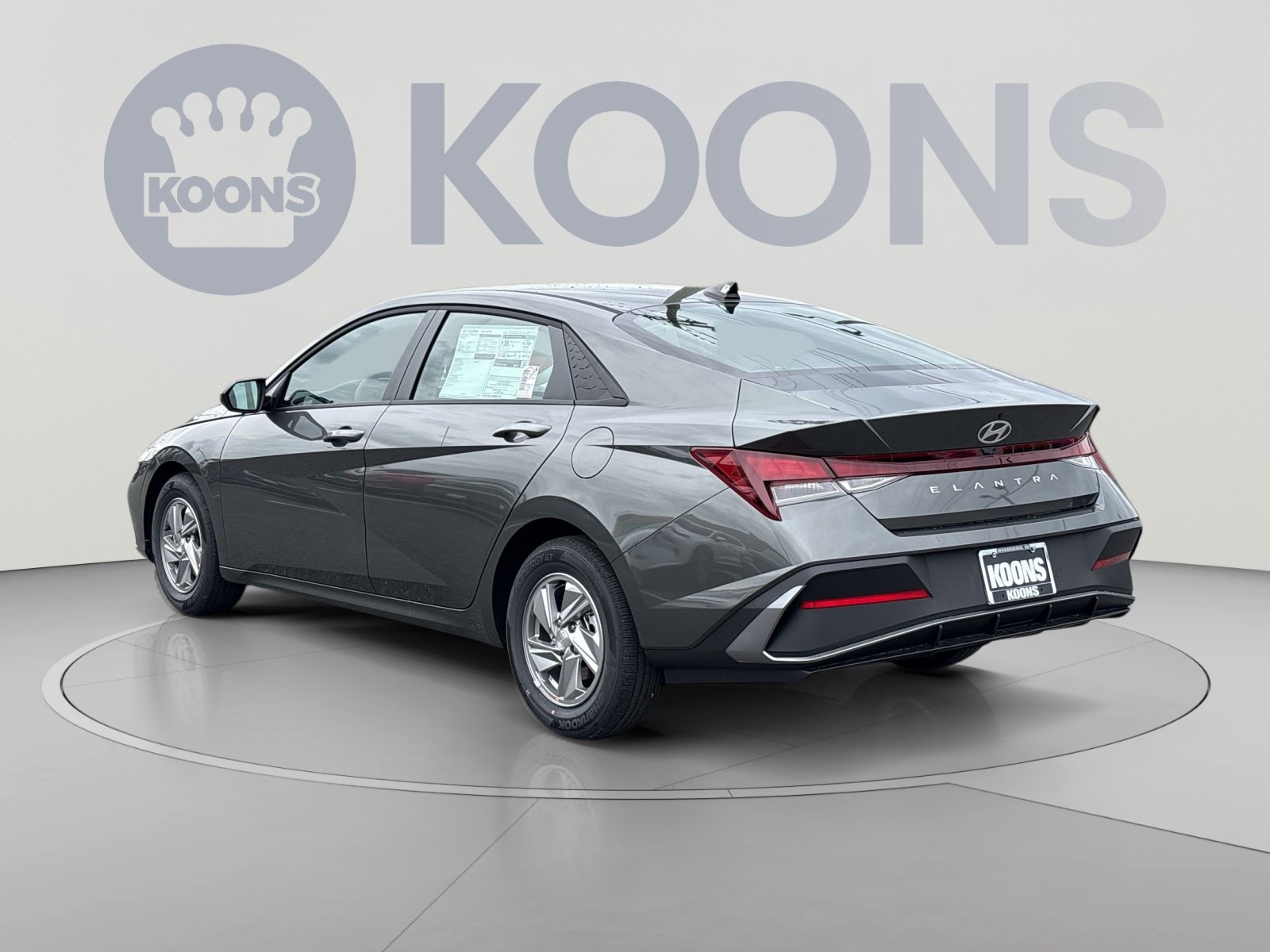 New 2026 Hyundai Elantra SE FWD image 4