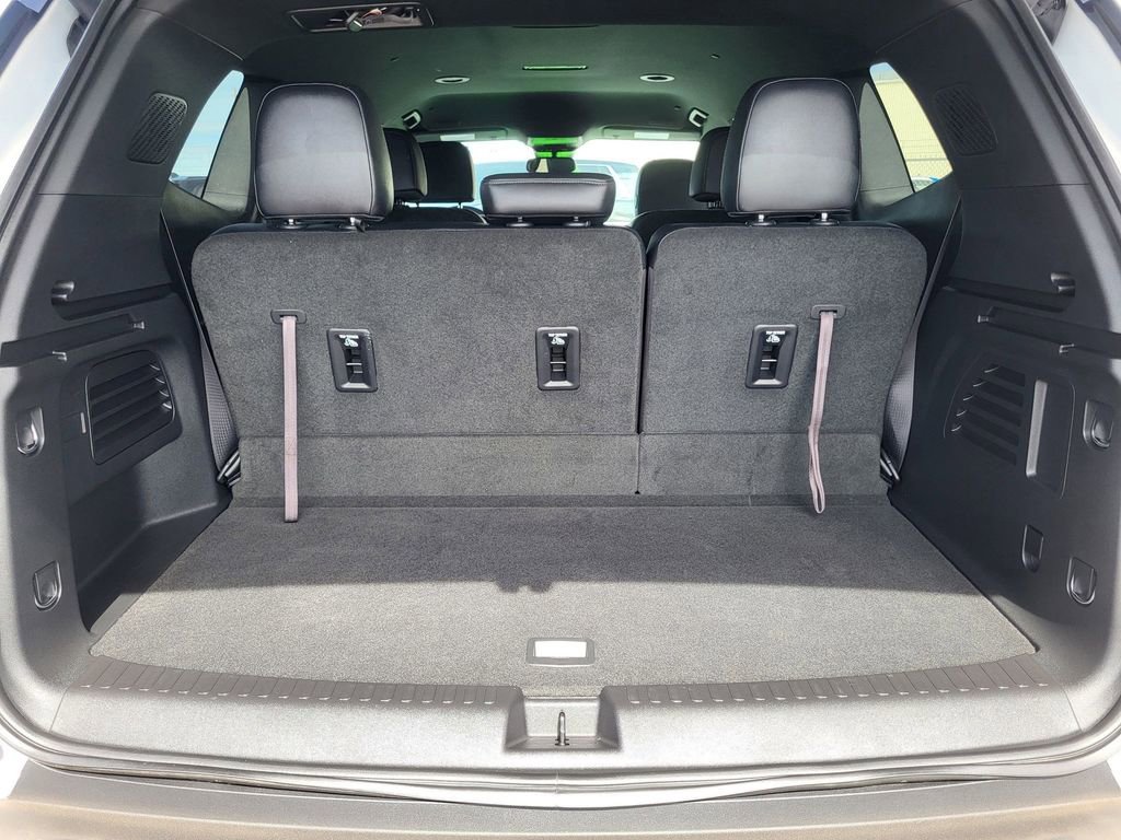 New 2025 GMC Acadia Elevation w/ Elevation Premium Package AWD/4WD image 24