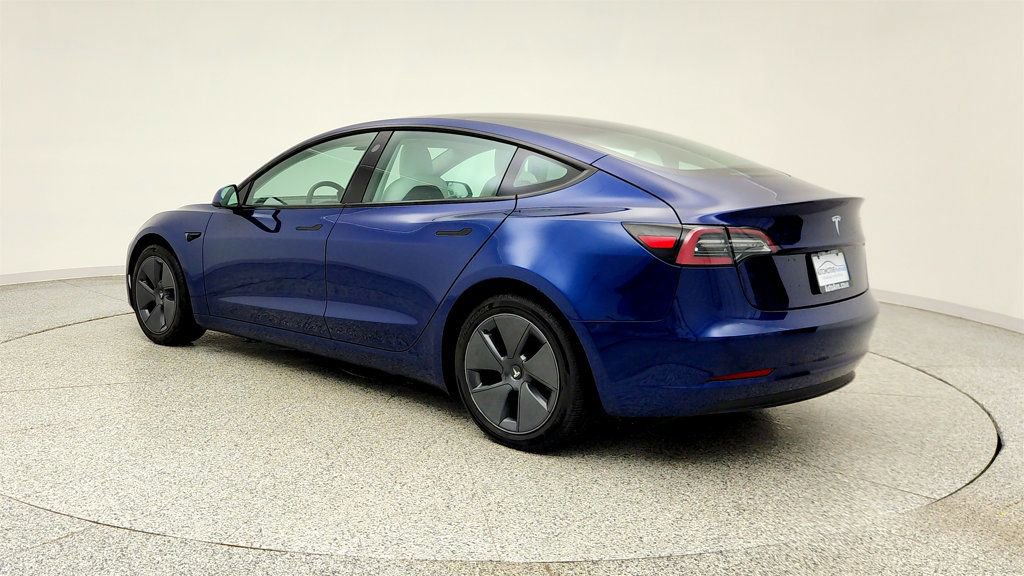 Used 2023 Tesla Model 3 Standard Range RWD image 7
