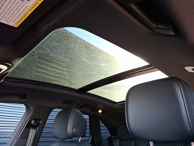 Certified 2026 Porsche Macan image 19