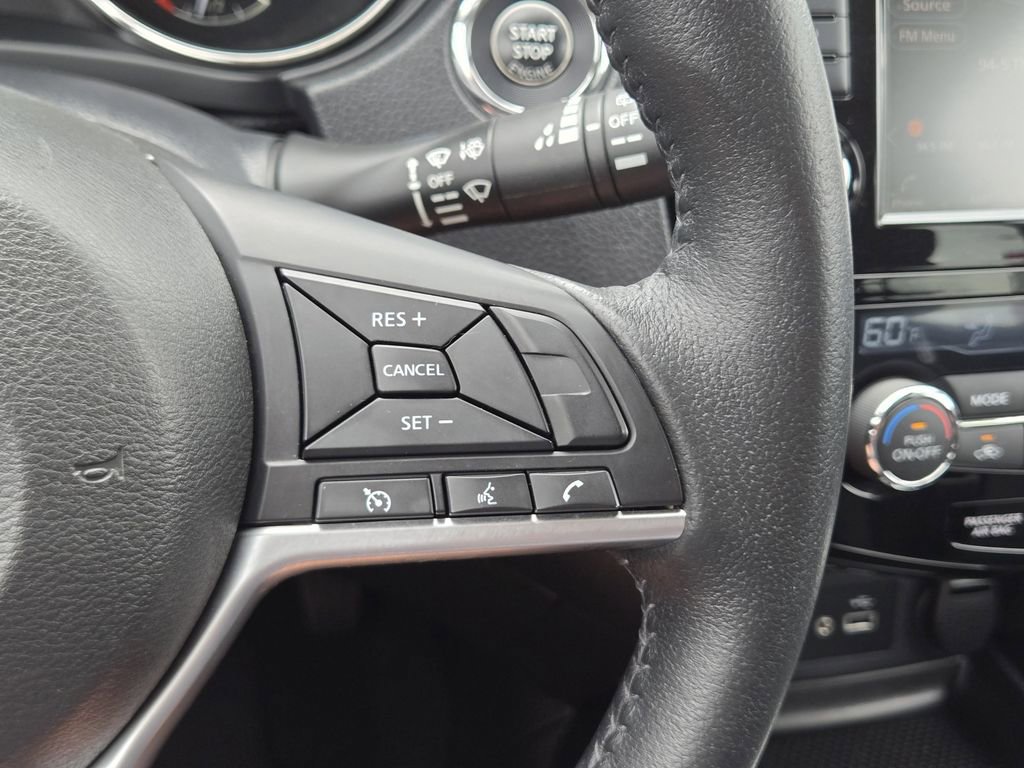 Used 2019 Nissan Rogue SV image 30