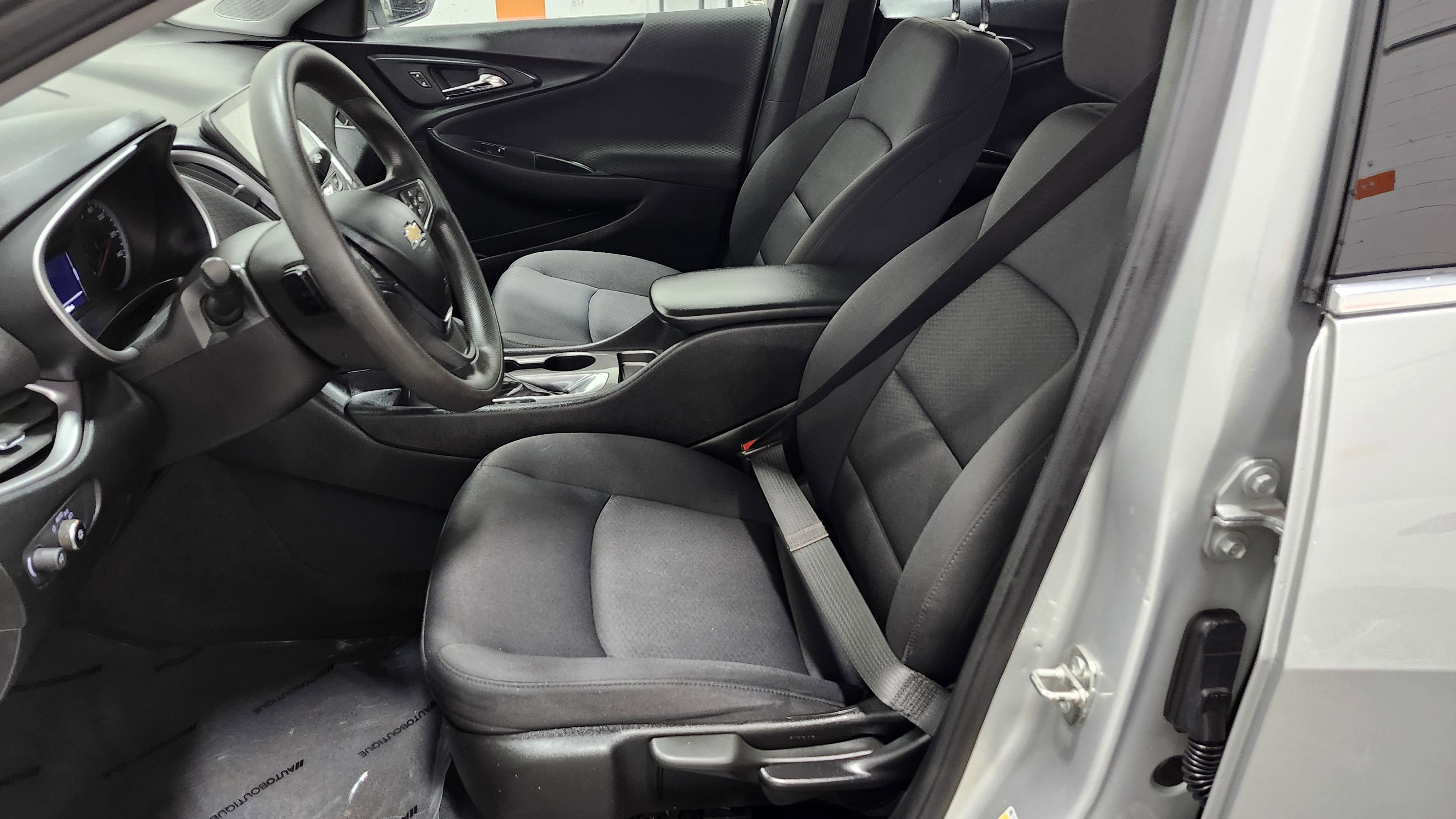 Used 2021 Chevrolet Malibu LS image 21