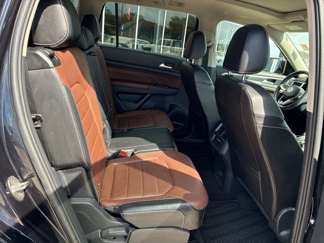 Used 2022 Volkswagen Atlas SEL Premium image 9