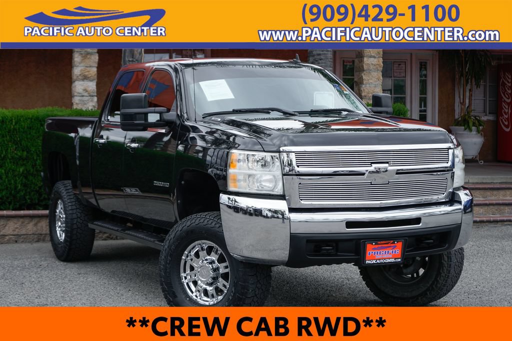 Used 2010 Chevrolet Silverado 2500 LT RWD image 1