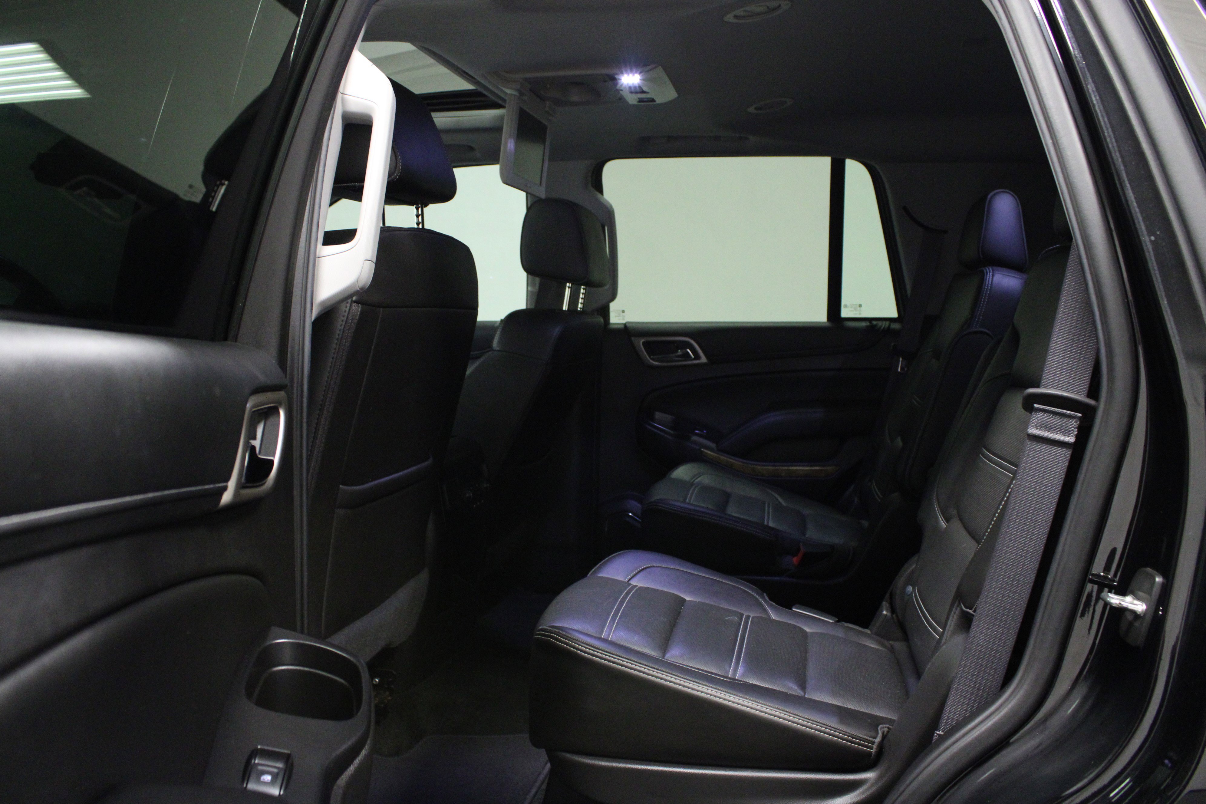 Used 2017 GMC Yukon Denali w/ Open Road Package image 14